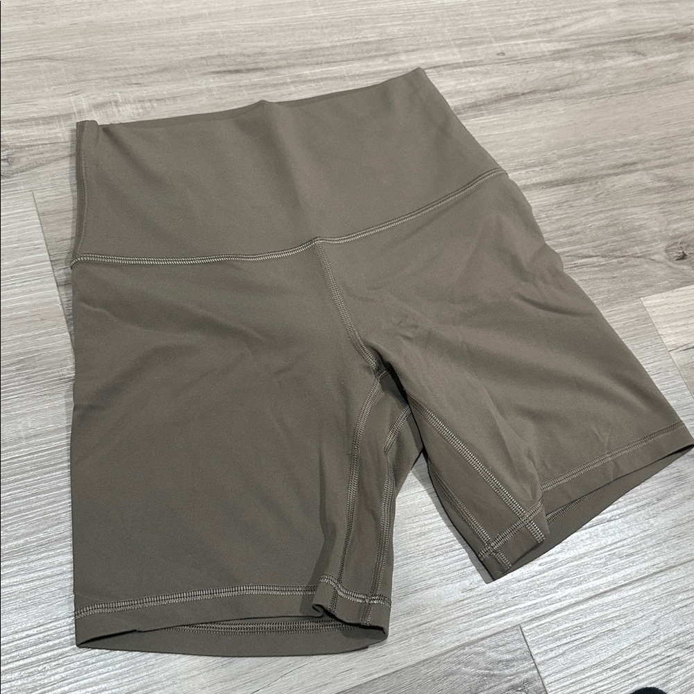 Lululemon High Waist Align shorts